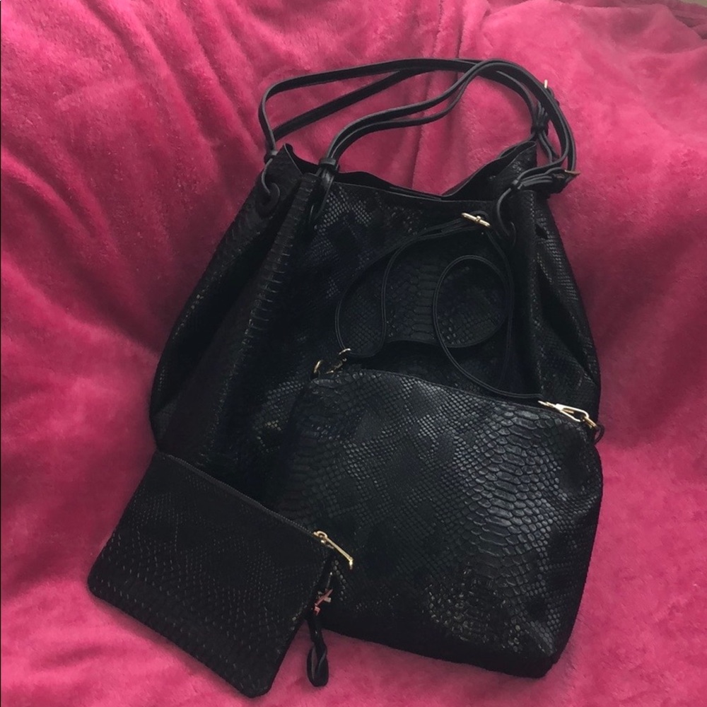 3 Pieces Faux Snake Skin Bags.